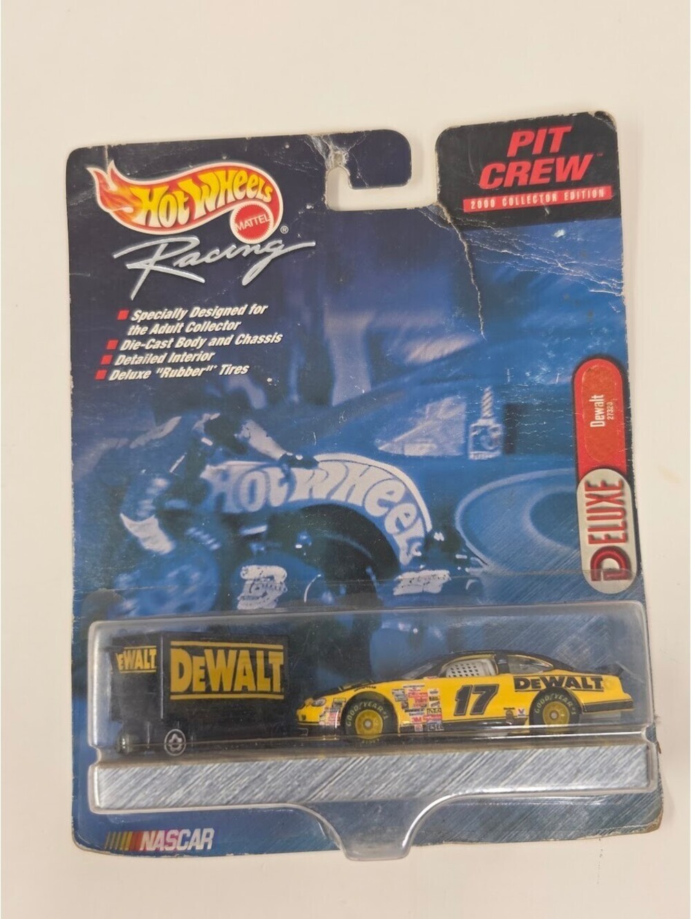 Hot Wheels Racing Pit Crew 2000 DeWalt NASCAR 17 Die Cast Car And Trailer